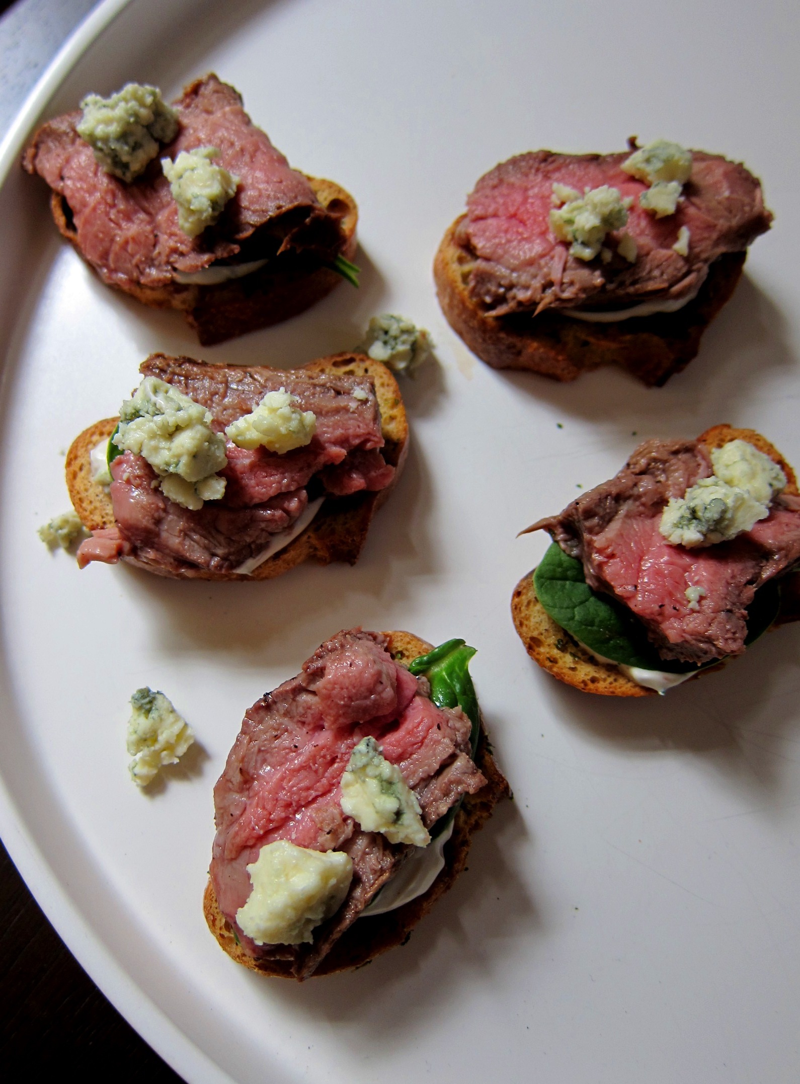 Beef and Toasts with Herb Garlic Cream Eat. Drink. Smile.